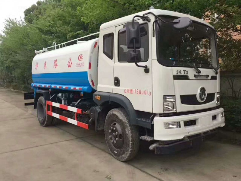 東風T3 12噸灑水車前右面圖